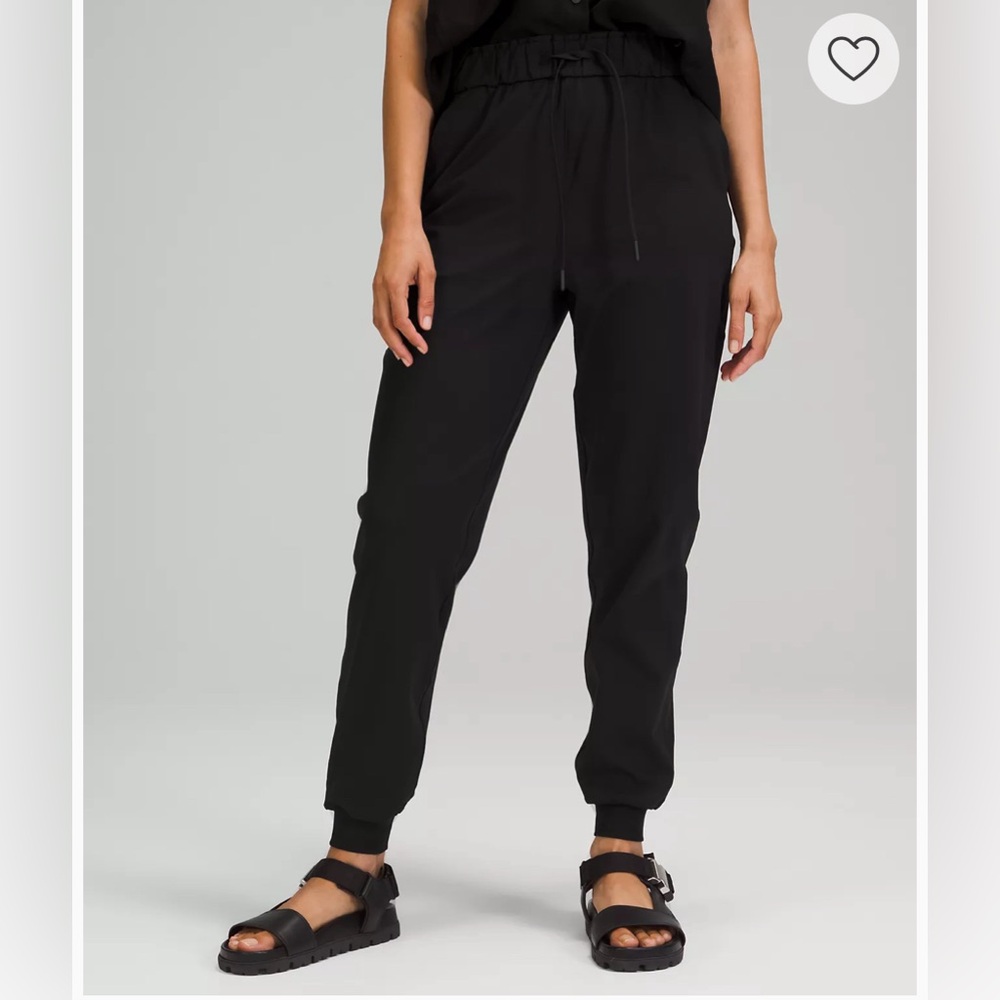 Lulu Lemon Stretch High-Rise Jogger
Full Length Size M
